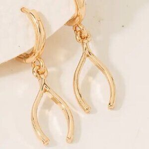 IULIA GOLD WISHBONE EARRINGS